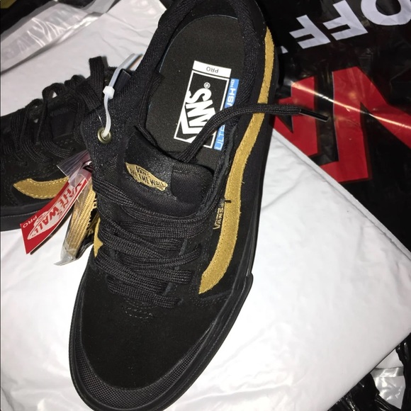 - 🏈🏈NWT Size 6.5 Van’s Black Beauty 112 VANS - Picture 3 of 8